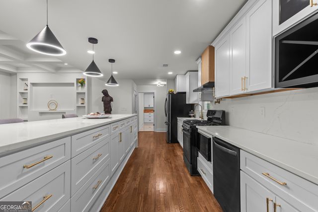 2600 Lisa Drive SW, Atlanta, GA 30311