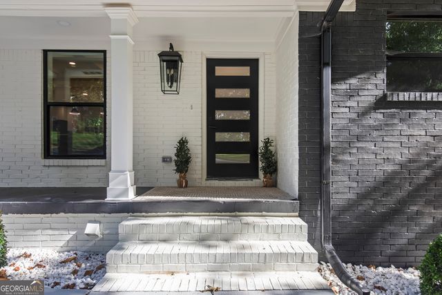 2600 Lisa Drive SW, Atlanta, GA 30311