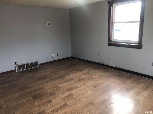 2800 E Keys Avenue, Springfield, IL 62702