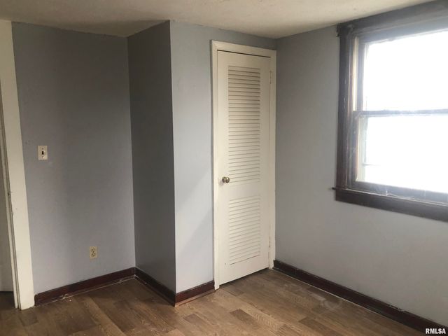 2800 E Keys Avenue, Springfield, IL 62702