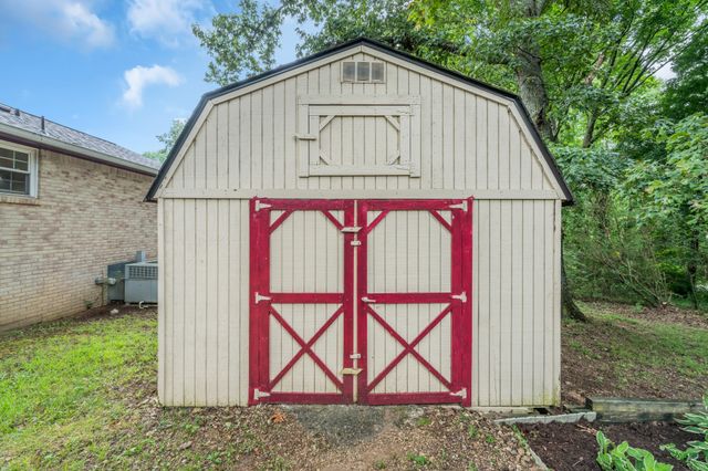 7120 Fairlawn Dr, Fairview, TN 37062