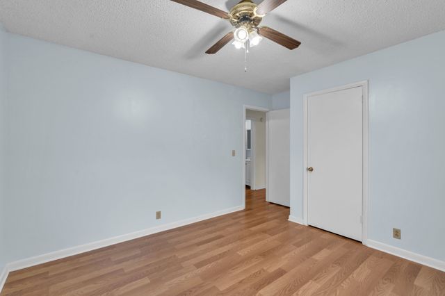 7120 Fairlawn Dr, Fairview, TN 37062