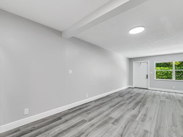 7521 NW 44th Court, Coral Springs, FL 33065