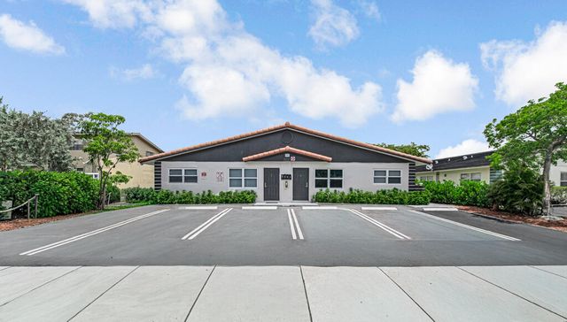 7521 NW 44th Court, Coral Springs, FL 33065