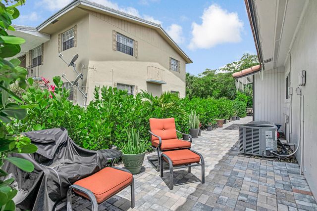 7521 NW 44th Court, Coral Springs, FL 33065