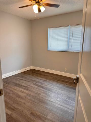 7521 NW 44th Court, Coral Springs, FL 33065