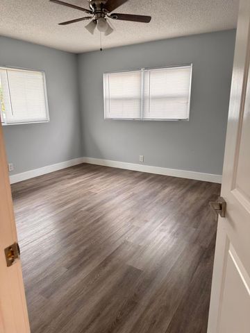 7521 NW 44th Court, Coral Springs, FL 33065