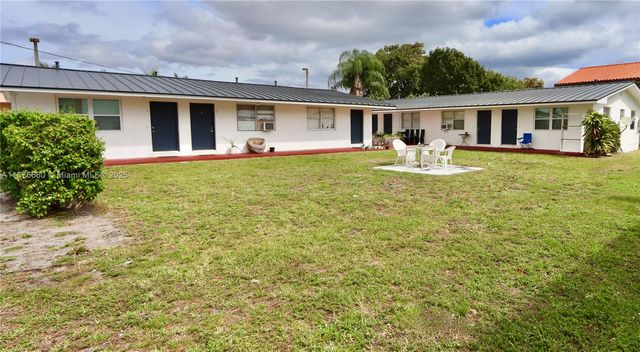 101 SE 4th Ave 1-7, Hallandale Beach, FL 33009
