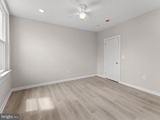 3010 EMERALD ST, Philadelphia, PA 19134