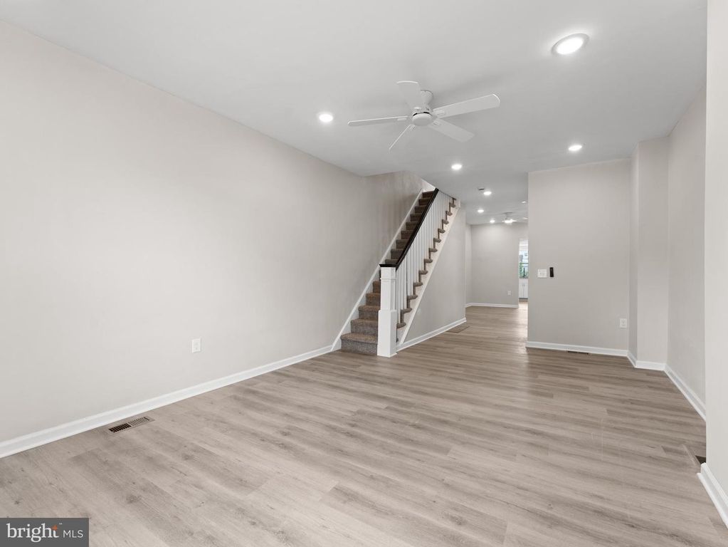 3010 EMERALD ST, Philadelphia, PA 19134