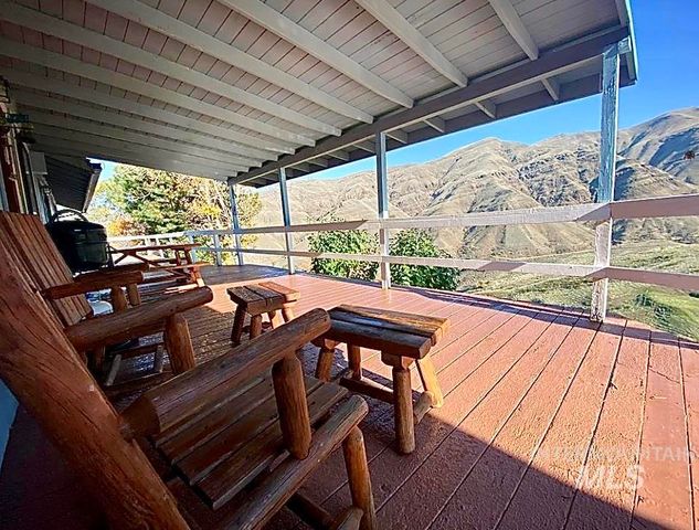 211 Nut Basin Rd, White Bird, ID 83554