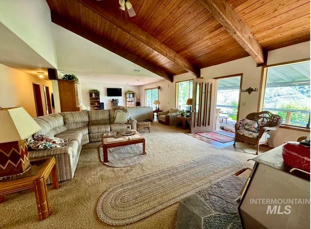211 Nut Basin Rd, White Bird, ID 83554