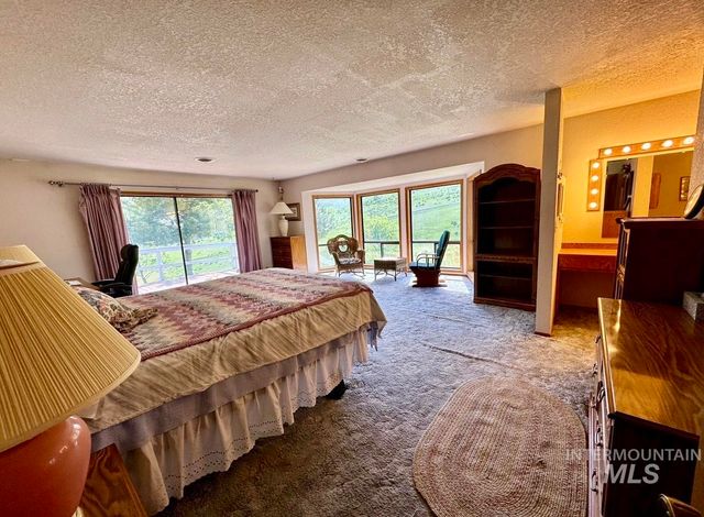 211 Nut Basin Rd, White Bird, ID 83554