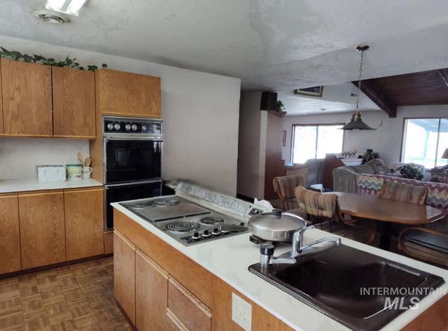 211 Nut Basin Rd, White Bird, ID 83554