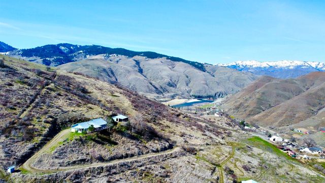211 Nut Basin Rd, White Bird, ID 83554