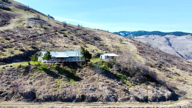 211 Nut Basin Rd, White Bird, ID 83554