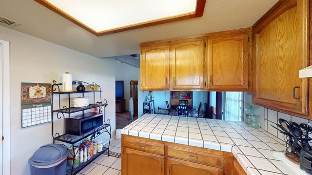 2460 Sample Avenue, Clovis, CA 93611