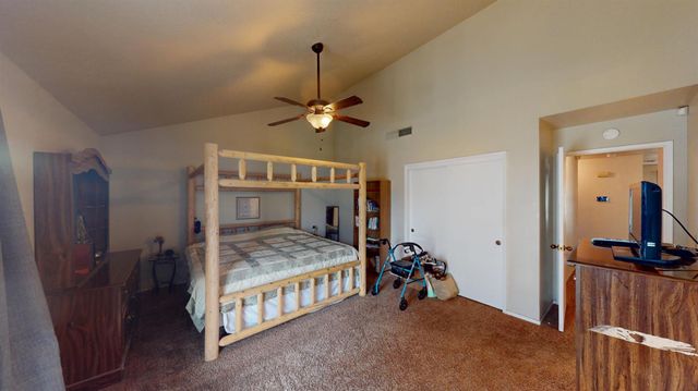 2460 Sample Avenue, Clovis, CA 93611