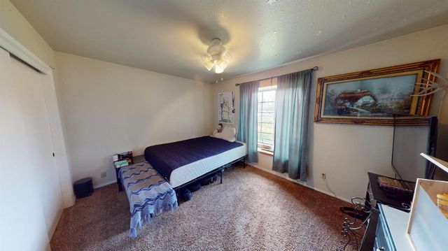 2460 Sample Avenue, Clovis, CA 93611