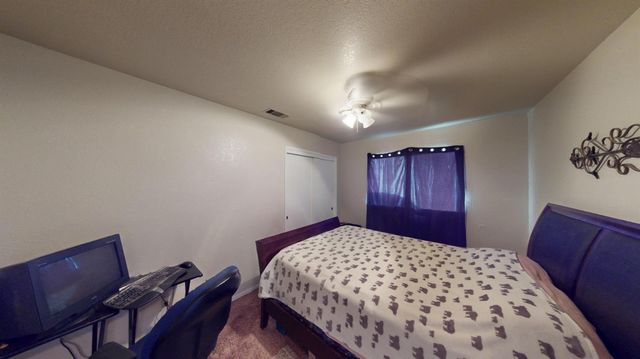 2460 Sample Avenue, Clovis, CA 93611