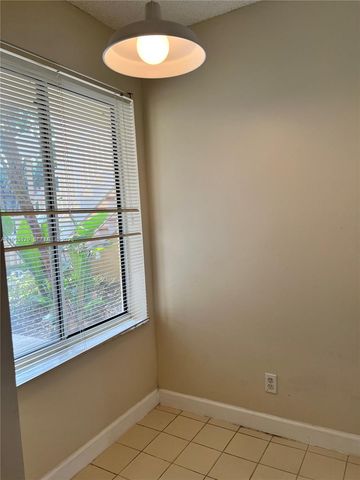 1133 Coral Club Dr 1133, Coral Springs, FL 33071