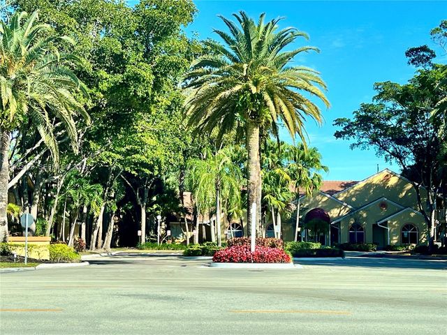 1133 Coral Club Dr 1133, Coral Springs, FL 33071