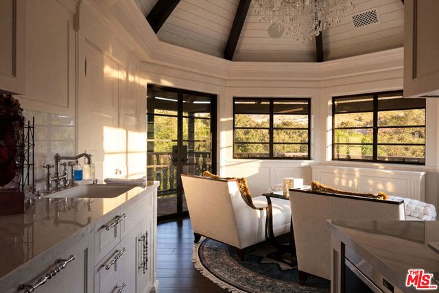 5076 Island Forest Place, Westlake Village, CA 91362