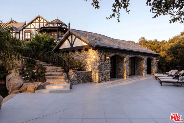 5076 Island Forest Place, Westlake Village, CA 91362