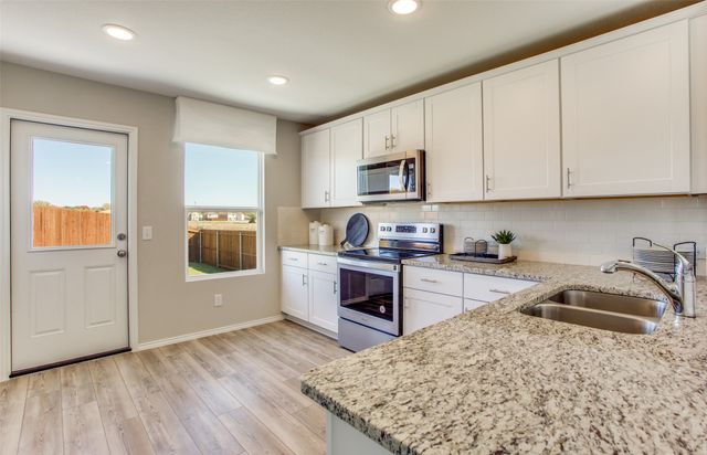 2314 Bay Laurel Lane, Forney, TX 75126