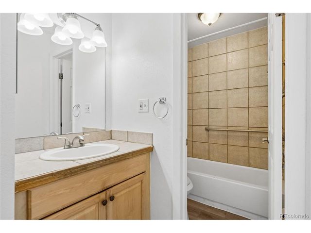 5875 E Iliff Ave D-219, Denver, CO 80222
