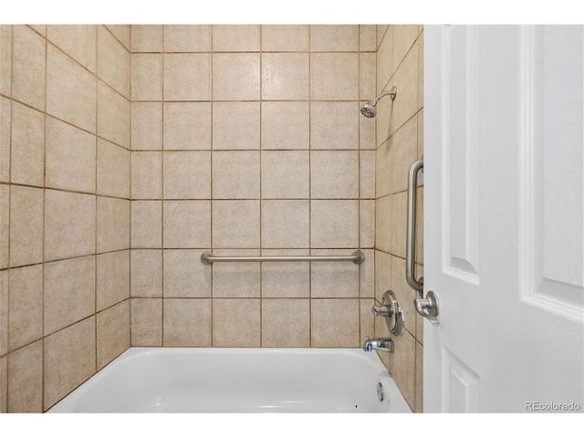 5875 E Iliff Ave D-219, Denver, CO 80222