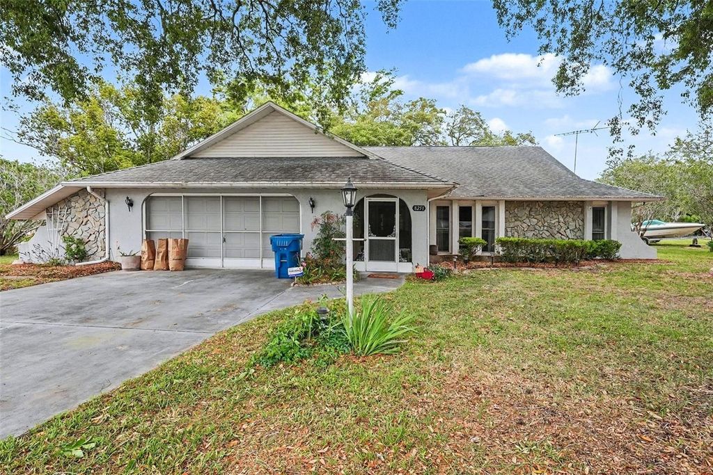 8251 EARLSHIRE LANE, Spring Hill, FL 34606