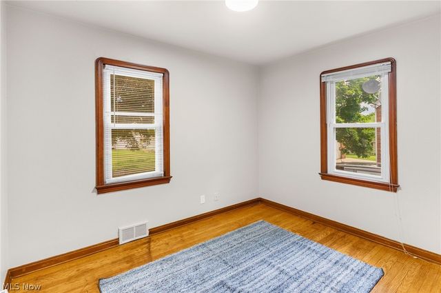 1340 E Boston Avenue, Youngstown, OH 44502