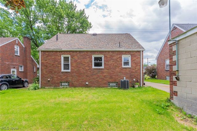 1340 E Boston Avenue, Youngstown, OH 44502