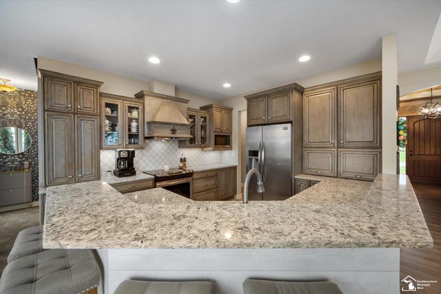 997 Saint James Park Avenue, Monroe Twp, MI 48161