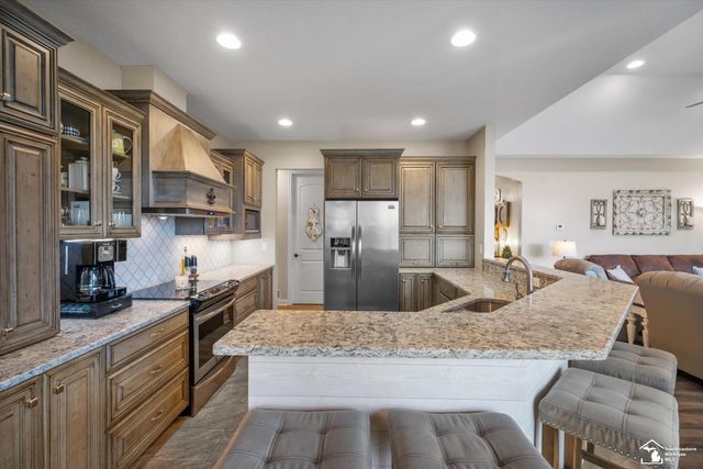 997 Saint James Park Avenue, Monroe Twp, MI 48161