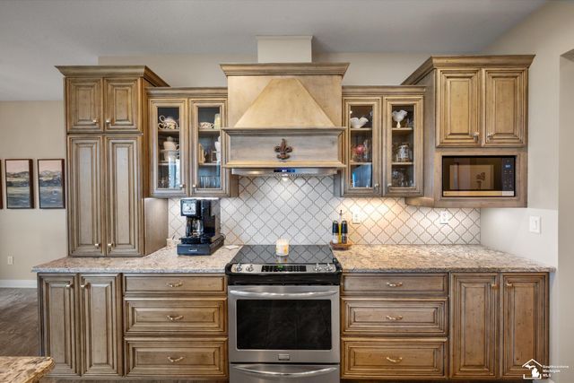 997 Saint James Park Avenue, Monroe Twp, MI 48161