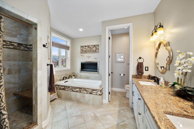 997 Saint James Park Avenue, Monroe Twp, MI 48161