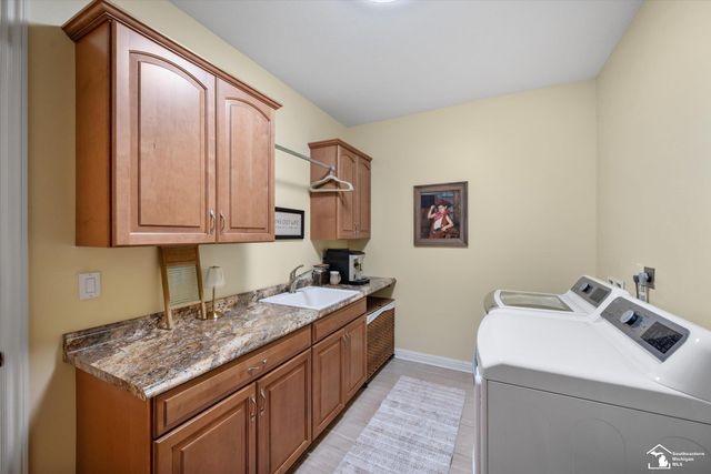 997 Saint James Park Avenue, Monroe Twp, MI 48161