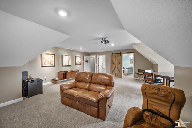 997 Saint James Park Avenue, Monroe Twp, MI 48161