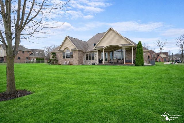 997 Saint James Park Avenue, Monroe Twp, MI 48161