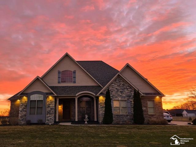 997 Saint James Park Avenue, Monroe Twp, MI 48161