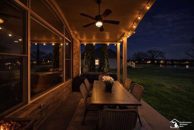 997 Saint James Park Avenue, Monroe Twp, MI 48161