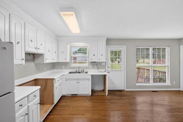 2218 Riveroak Road, Chesnee, SC 29323