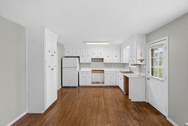2218 Riveroak Road, Chesnee, SC 29323