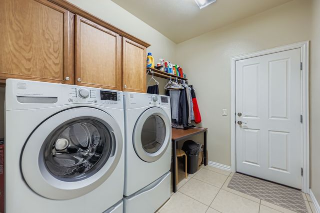 10108 Sandhurst Drive, Denton, TX 76207