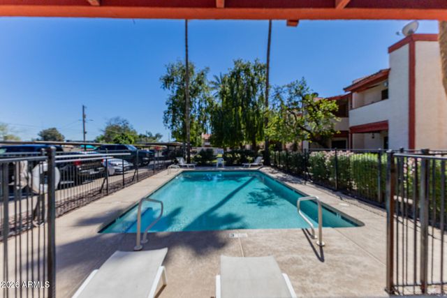 4211 E PALM Lane 208, Phoenix, AZ 85008