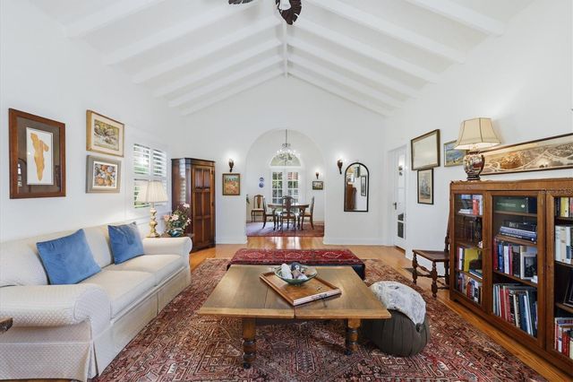 521 HARBOR DRIVE S, Venice, FL 34285