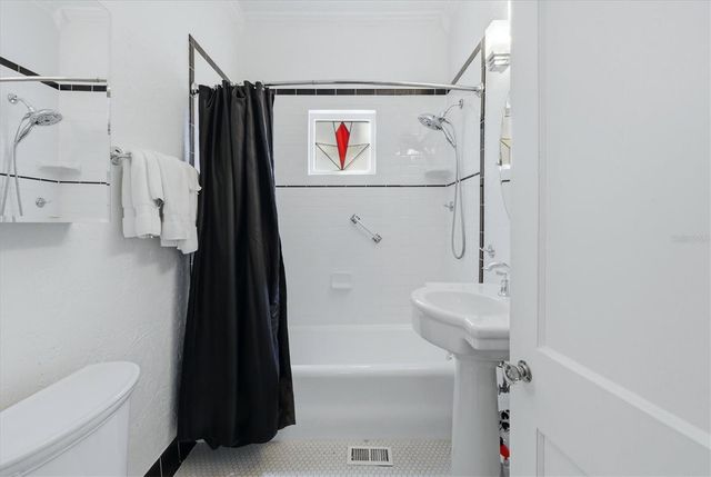 521 HARBOR DRIVE S, Venice, FL 34285