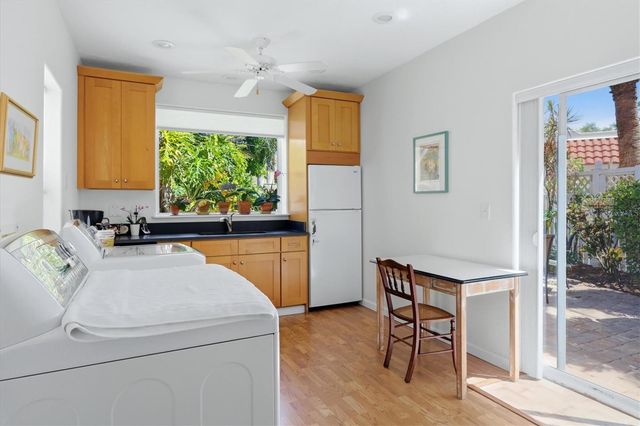 521 HARBOR DRIVE S, Venice, FL 34285